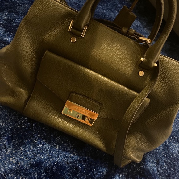 Authentic Michael Kors Purse - Picture 3 of 3